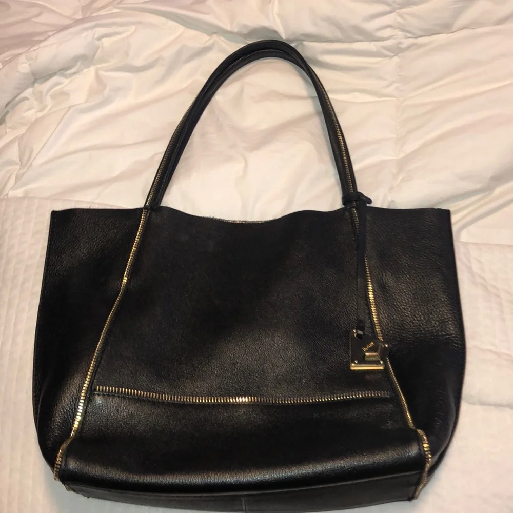 Botkier handbag - Picture 1 of 5